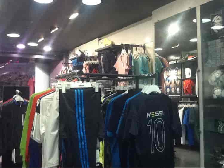 messi store