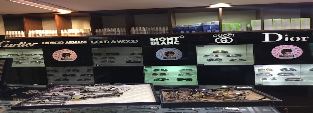 the eyewear store mla colony banjara hills opticians in hyderabad