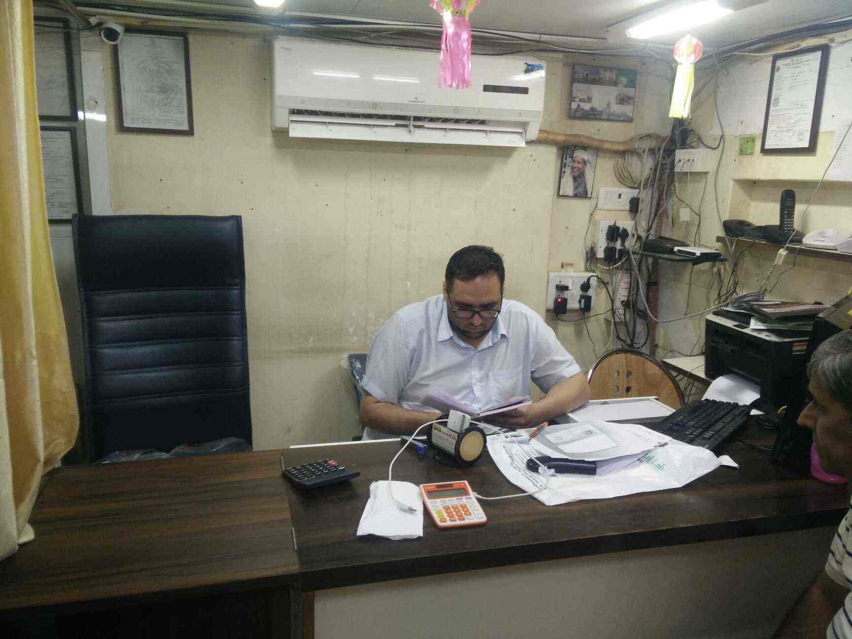 Navrang Forex Pvt Ltd Galleria Shopping Mall Powai Foreign - 