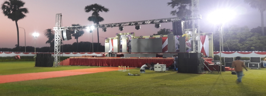 rudra sounds lights dj vicky delhi gate disc jockey in surat